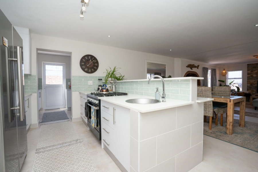 3 Bedroom Property for Sale in Bluewater Bay Western Cape